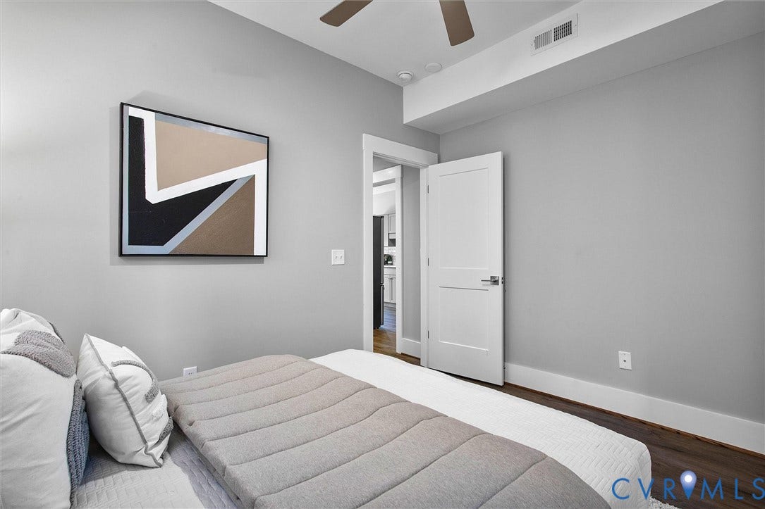 2902 Idlewood, #5, Richmond, VA 23221 Hardwood-finish flooring, recessed lighting, and a ceiling fan
