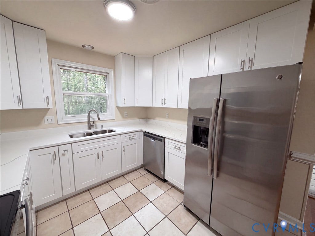 12330 Deerhurst Drive, Midlothian, VA 23113 12330 Deerhurst Drive, Midlothian, VA 23113