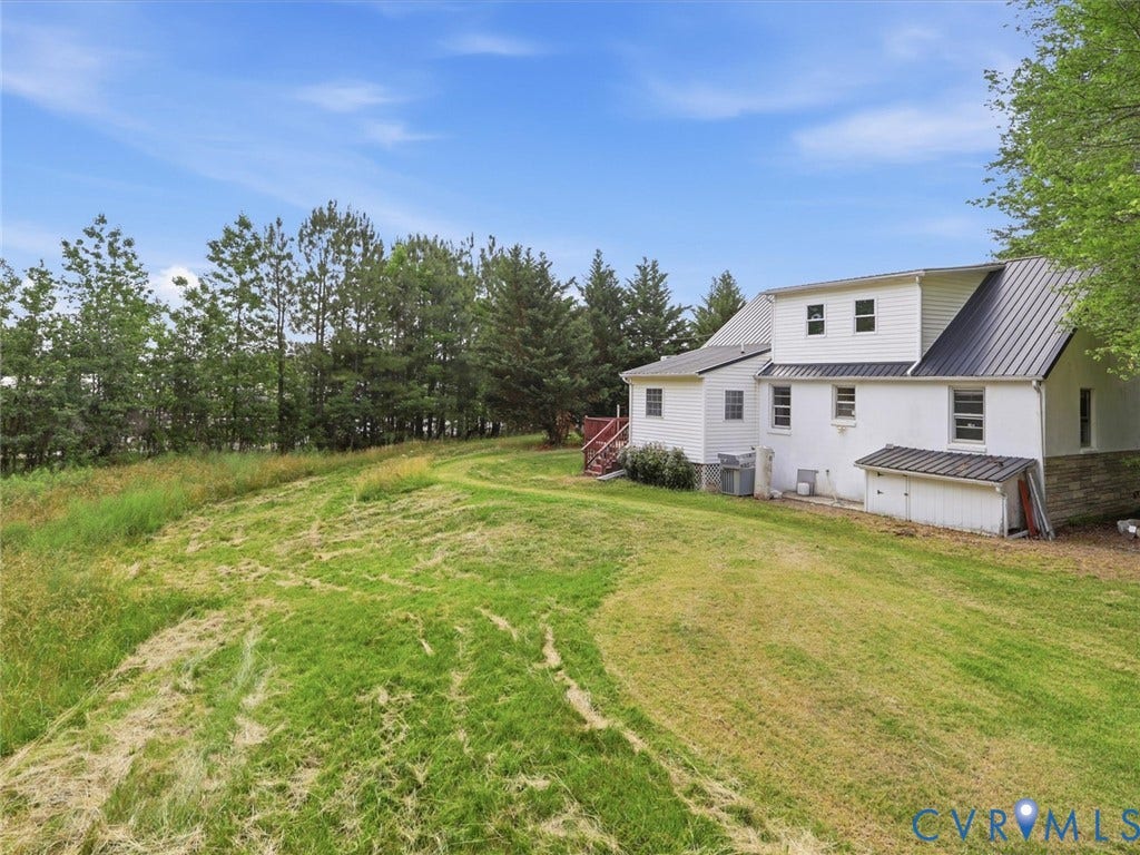 21600 Patrick Henry Highway, Amelia, VA 23083 Expansive green space with mature trees