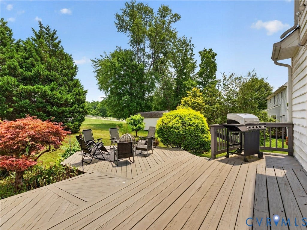 7478 Troub Lane, Elwin Place, Mechanicsville, VA 23111 Expansive outdoor deck with a multi-level design and perimeter railing