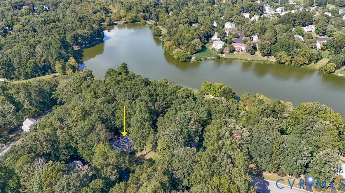 12718 Lakestone Drive, The Pointe, Midlothian, VA 23114 Amazing Walton Lake - stocked lake, electric boats and kayaks, paddleboats, etc.