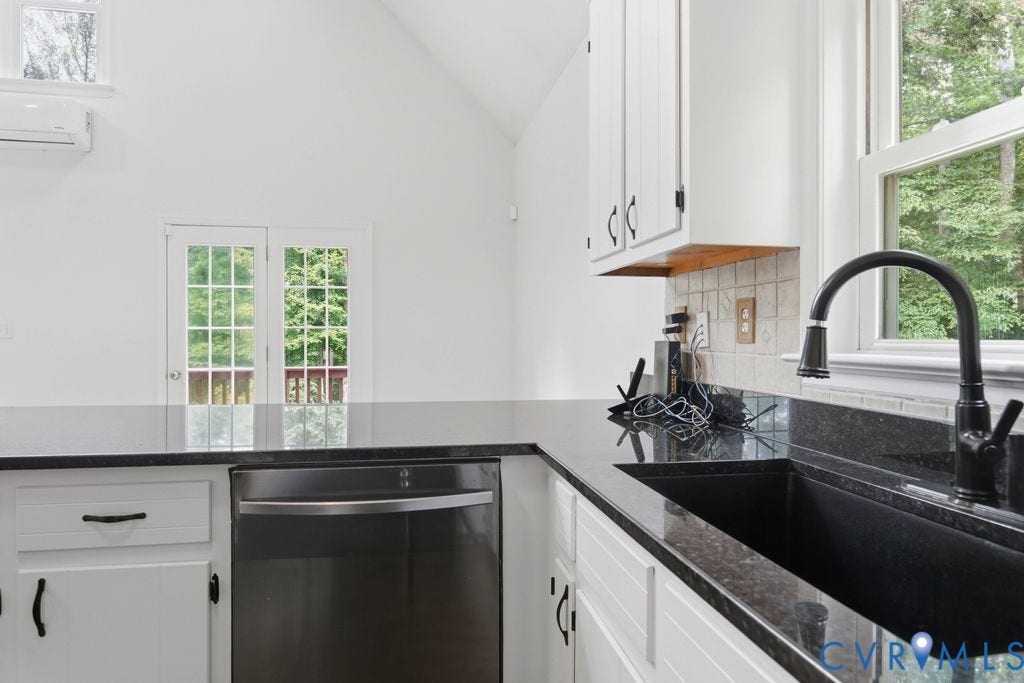 12101 Clementown Road, Amelia, VA 23002 12101 Clementown Road, Amelia, VA 23002