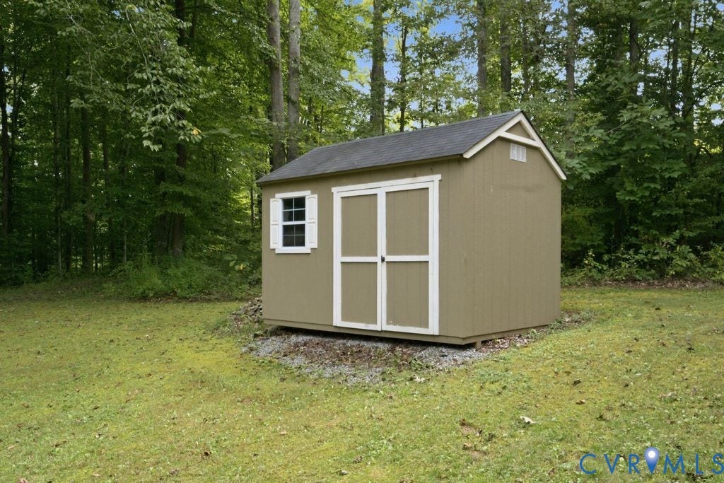 12101 Clementown Road, Amelia, VA 23002 12101 Clementown Road, Amelia, VA 23002
