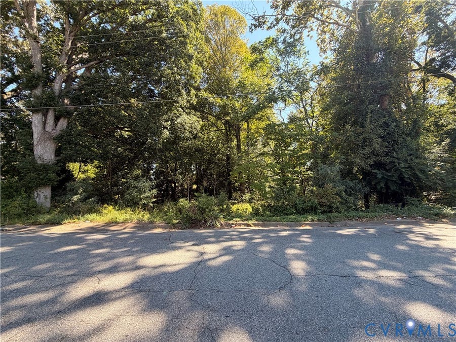 Property photo for 1213 Roundabout Road, Martinsville, VA