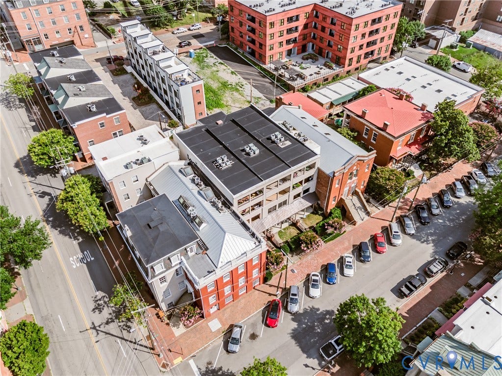 215 N 19th Street, #U42, Richmond, VA 23223 215 N 19th Street, #U42, Richmond, VA 23223