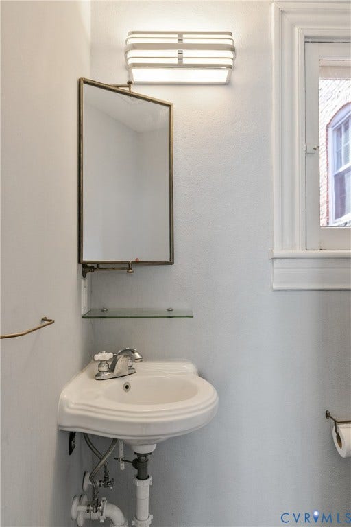 2504 Monument Avenue, The Fan, Richmond, VA 23220 Carriage House