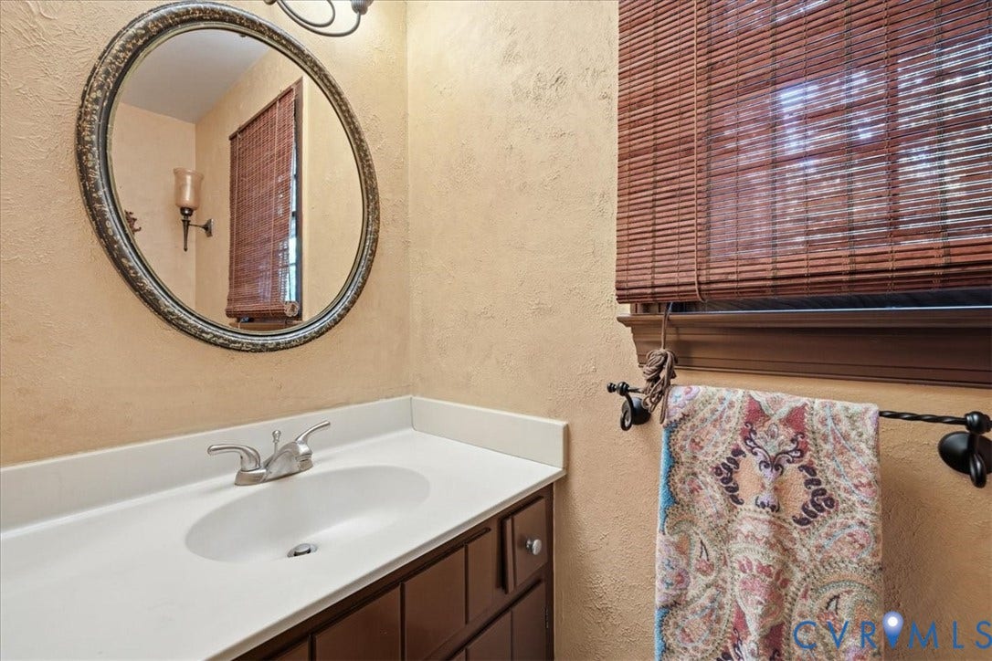 5810 Oak Knoll Road, Oak Knoll, Midlothian, VA 23112 5810 Oak Knoll Road, Oak Knoll, Midlothian, VA 23112
