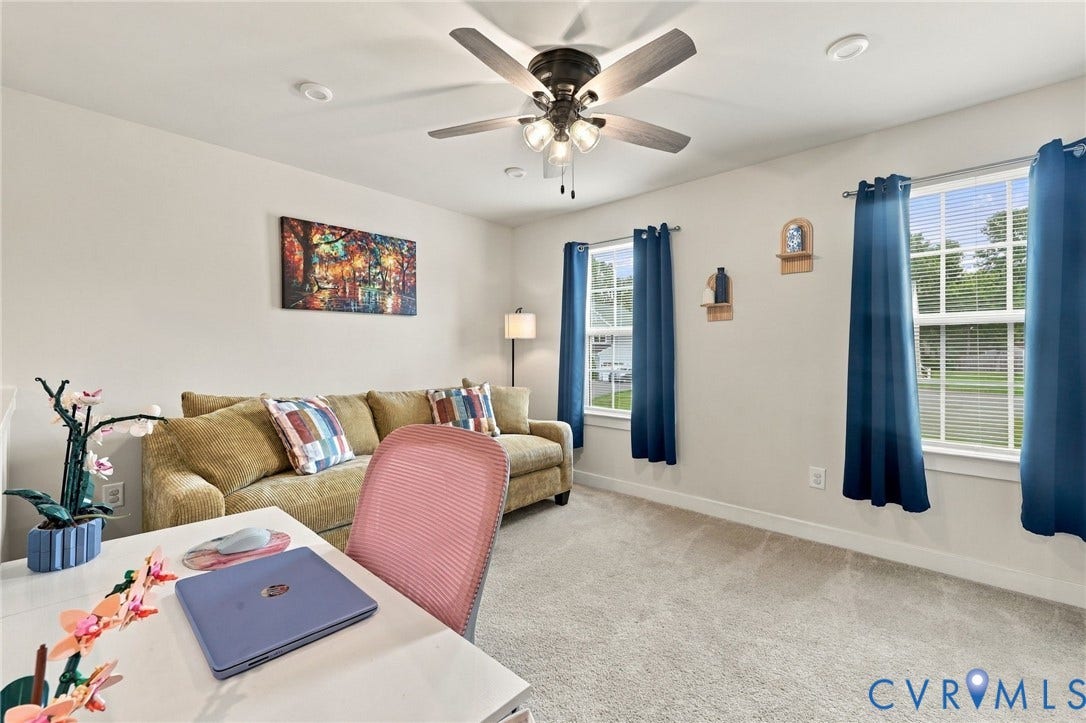 Recessed lighting, ceiling fan, and multiple windows