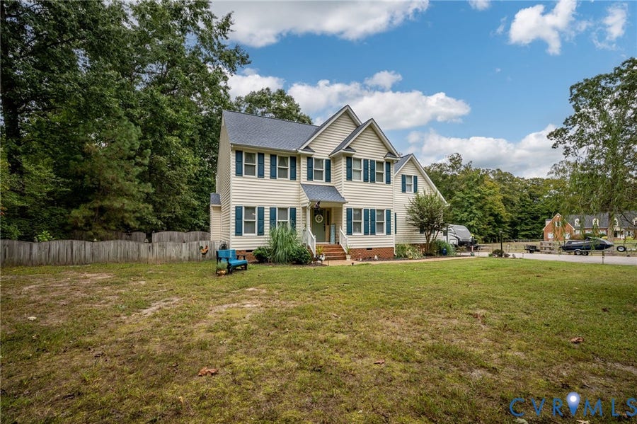 Property photo for 7485 Hidden Lake Circle, Mechanicsville, VA