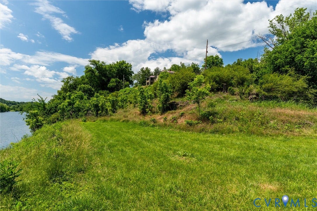 779 River Road, Madison Heights, VA 24572 779 River Road, Madison Heights, VA 24572