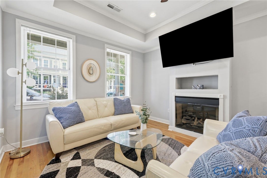 3015 M Street, Church Hill, Richmond, VA 23223 Recessed lighting, crown molding, wood-finish flooring, two large windows, built-in fireplace