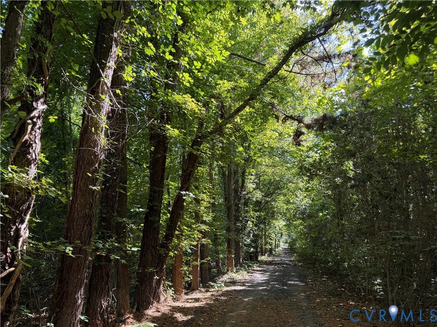Property photo for 320 Skipper Lane, Yorktown, VA