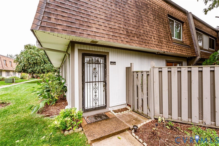 Property photo for 3828 Burlingame Place, #B, Alexandria, VA