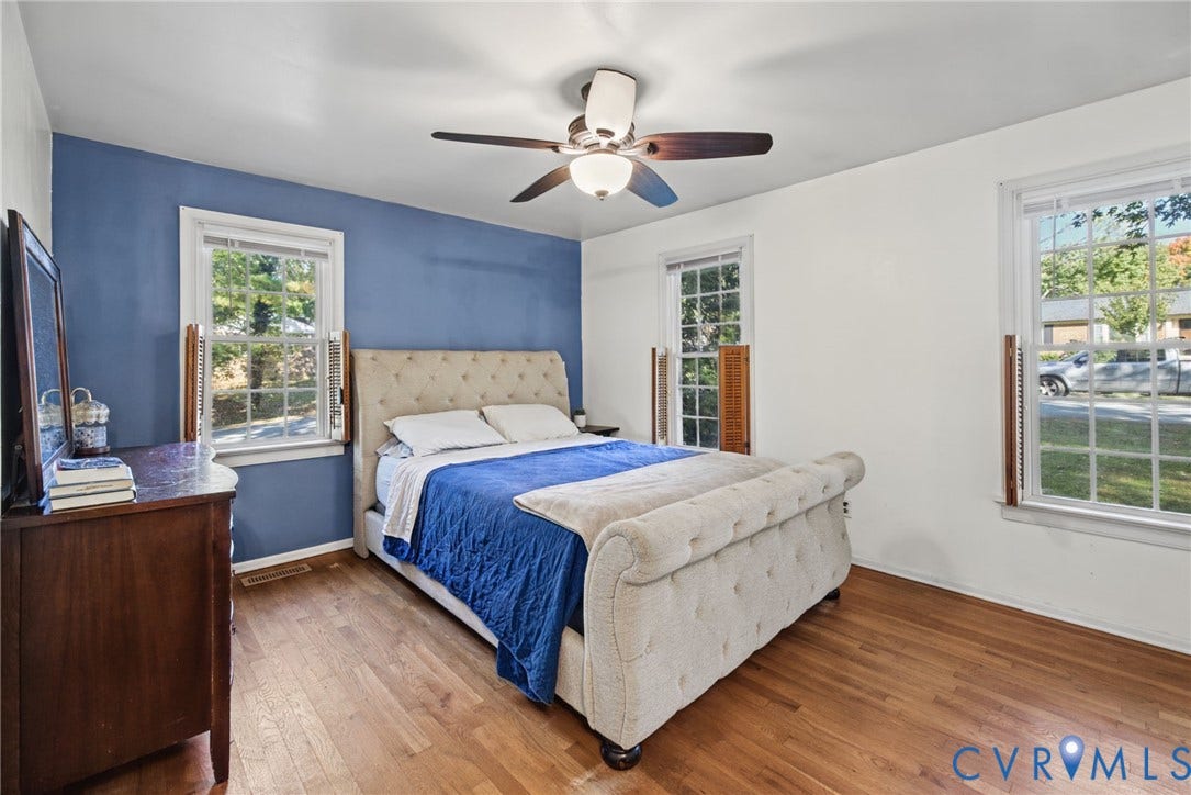 10301 Seacliff Lane, North Chesterfield, VA 23236 Beautiful hardwoods, ceiling fan with light and closet