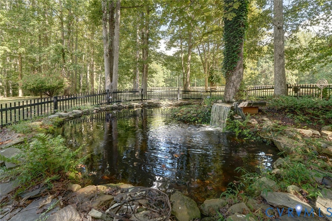 3120 McQuinn Road, Powhatan, VA 23139 7000 gallon pond with waterfall