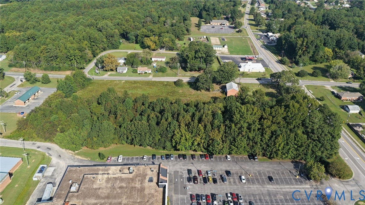 6717 Middle Road, Prince George, VA 23875 6717 Middle Road, Prince George, VA 23875