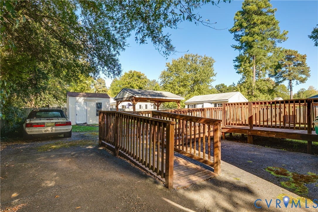 10702 Warren Road, Henrico, VA 23060 10702 Warren Road, Henrico, VA 23060