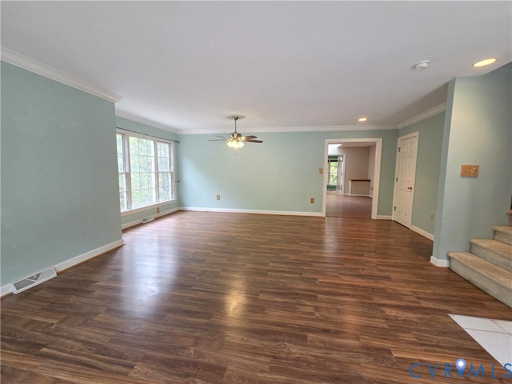 136 Popular Court, Farmville, VA 23901 Living and Dining