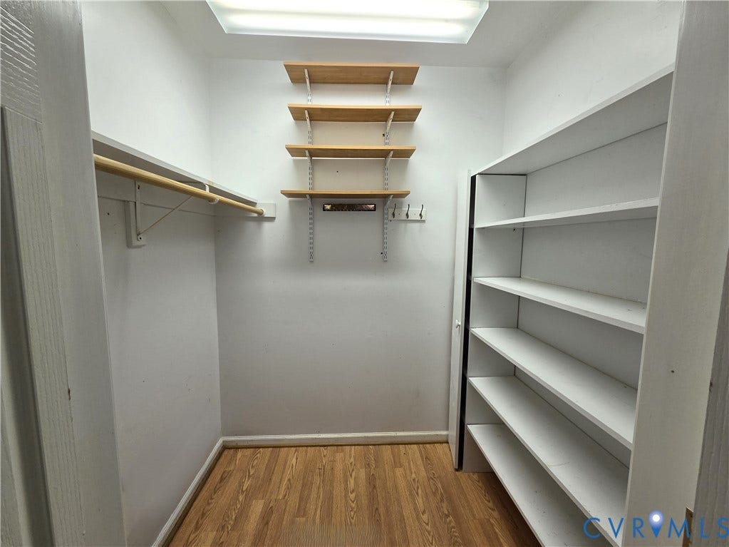 136 Popular Court, Farmville, VA 23901 Alternate storage - closet or hobby or canning. Many options!