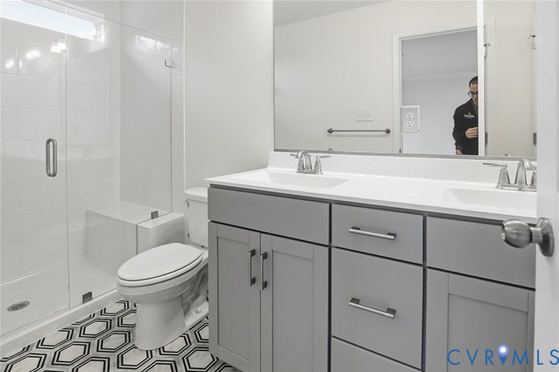 This photo shows a similar floorplan and quality level to Eastwood Homes. Actual design selections and layout may vary.