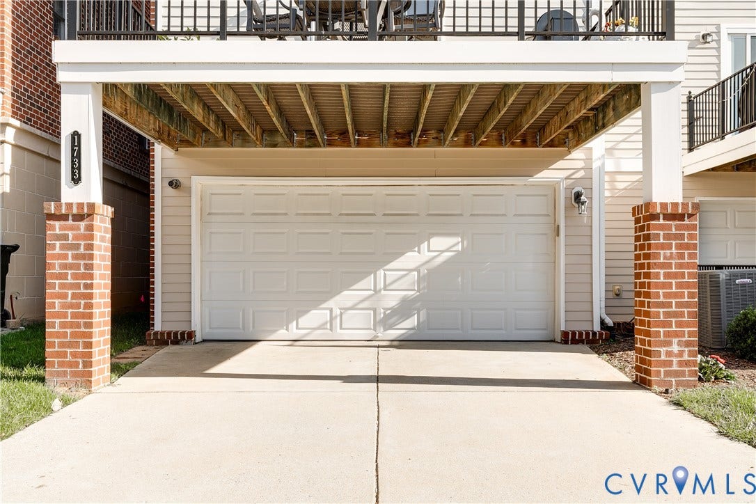 1733 W Cary Street, Richmond, VA 23220 Attached garage with panel door