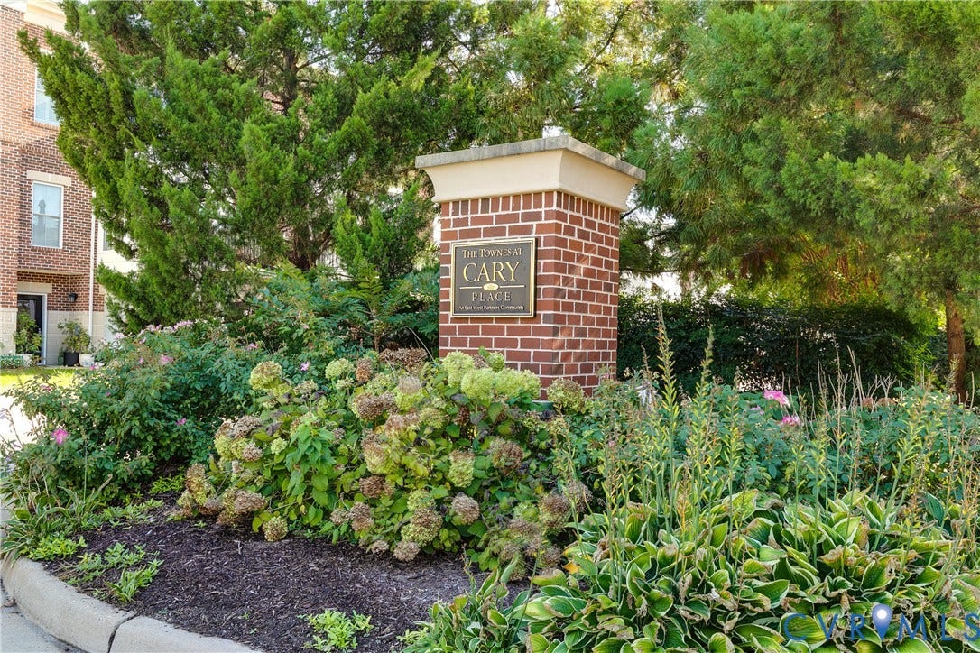 1733 W Cary Street, Richmond, VA 23220 Surrounded by diverse green landscaping, including hostas and hydrangeas