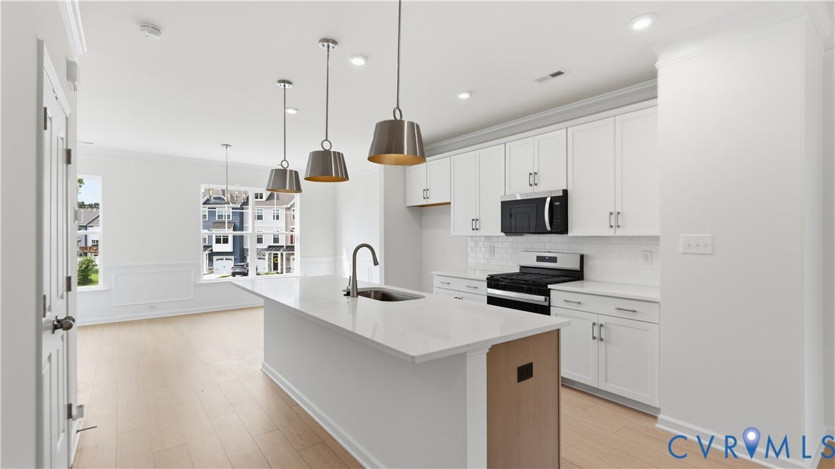 This photo shows a similar floorplan and quality level to Eastwood Homes. Actual design selections and layout may vary.