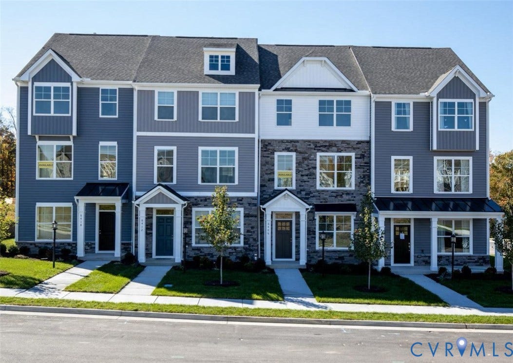This photo shows a similar floorplan and quality level to Eastwood Homes. Actual design selections and layout may vary.