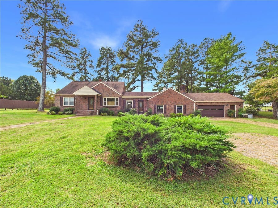 Property photo for 1405 W Tennessee Avenue, Crewe, VA