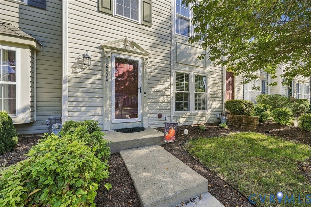 2908 Stone Meadow Court, Lakeland Towns, Henrico, VA 23228 Welcome to 2908 Stone Meadow Court
