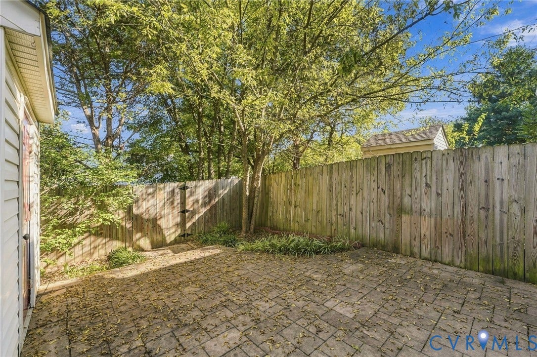 2908 Stone Meadow Court, Lakeland Towns, Henrico, VA 23228 Large Patio