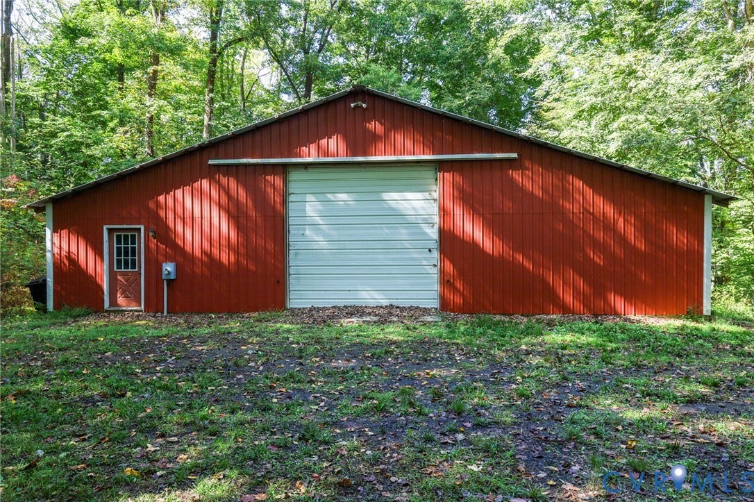 9281 Pamunkey Crest Dr, Hanover, VA 23111 Pole Barn