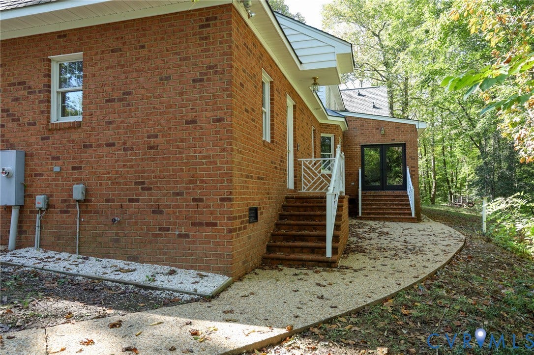 9281 Pamunkey Crest Dr, Hanover, VA 23111 9281 Pamunkey Crest Dr, Hanover, VA 23111