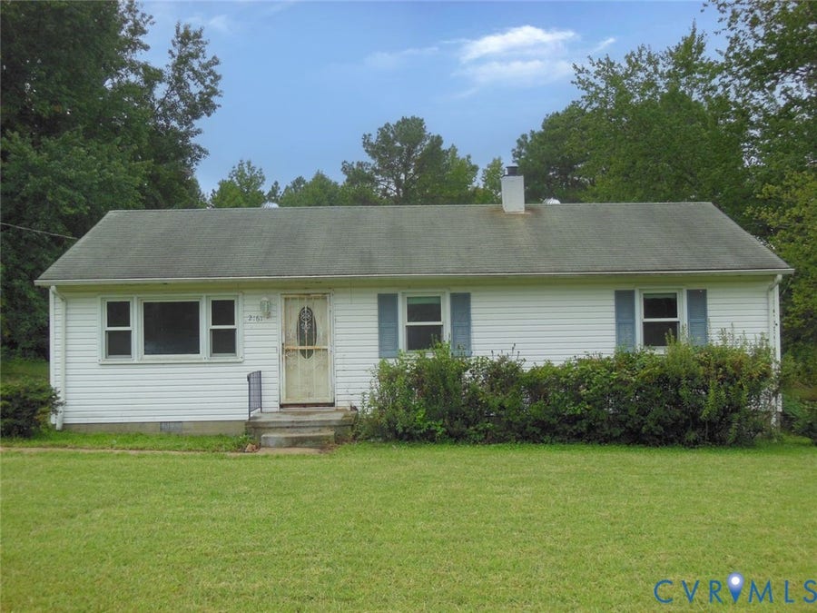 Property photo for 2161 Meadow Road, Sandston, VA