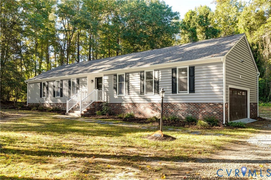 Property photo for 8063 Sinclair Road, Mechanicsville, VA