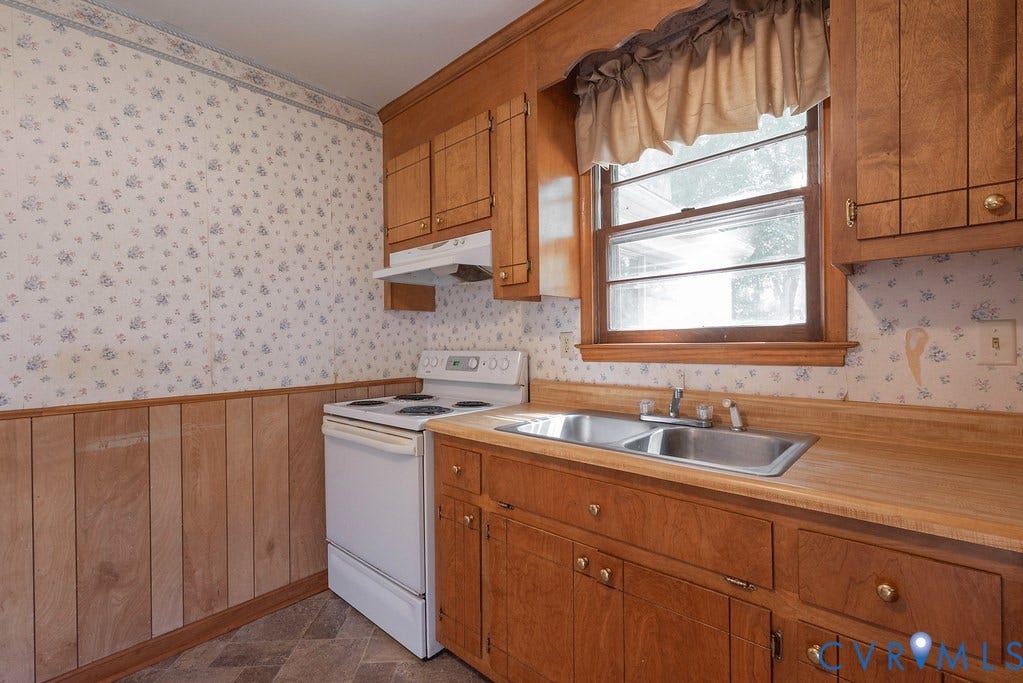 324 Lakewood Drive, Lakewood North, Petersburg, VA 23805 324 Lakewood Drive, Lakewood North, Petersburg, VA 23805