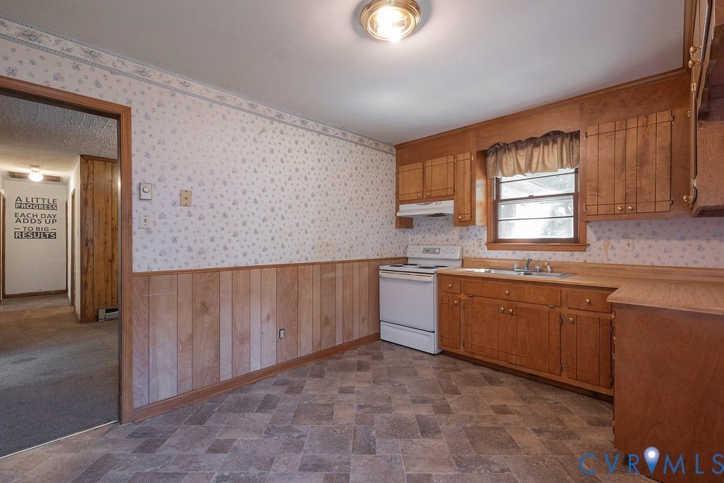 324 Lakewood Drive, Lakewood North, Petersburg, VA 23805 324 Lakewood Drive, Lakewood North, Petersburg, VA 23805