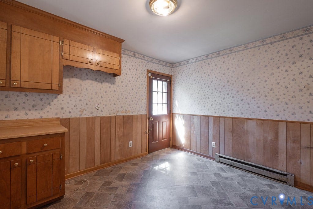 324 Lakewood Drive, Lakewood North, Petersburg, VA 23805 324 Lakewood Drive, Lakewood North, Petersburg, VA 23805