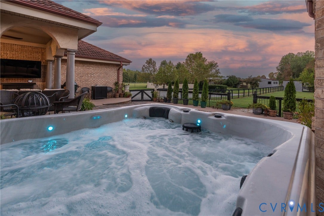 Hot tub with gorgeous views.