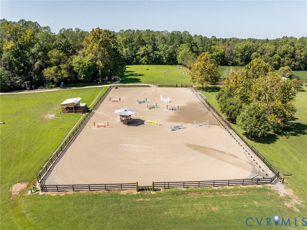 The new expansive main ring with irrigation was designed for professional-level training with a viewer gazebo and trainer's gazebo as well.