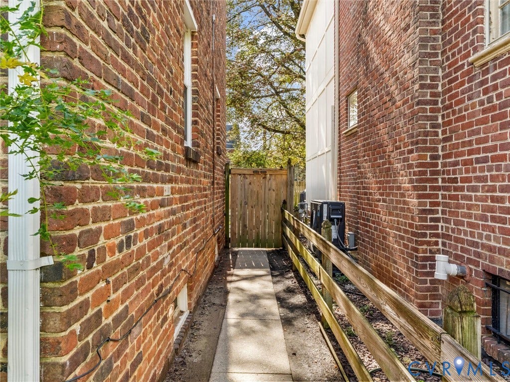 3909 W Franklin Street, Malvern Gardens, Richmond, VA 23221