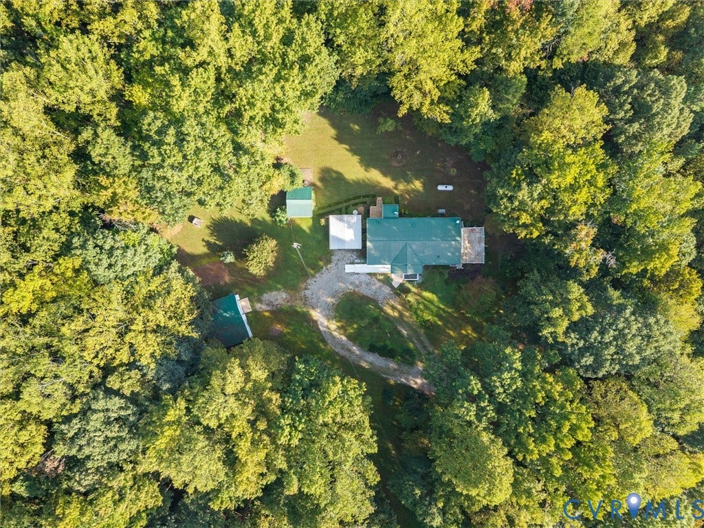 17930 Genito Road, Amelia, VA 23002