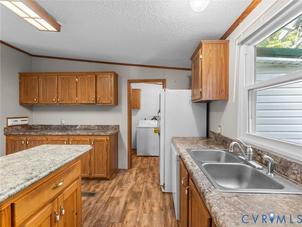 17930 Genito Road, Amelia, VA 23002