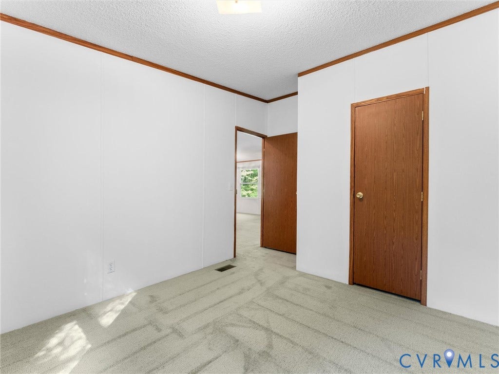 17930 Genito Road, Amelia, VA 23002