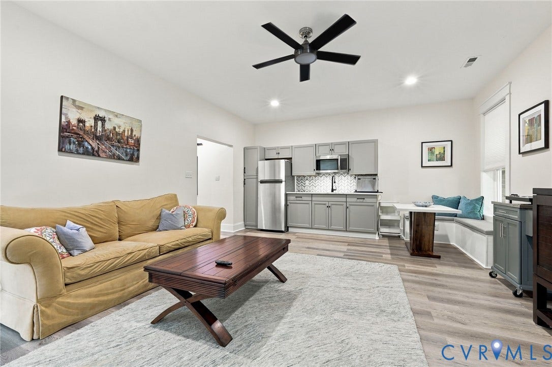 Walkout basement in-law/teen suite