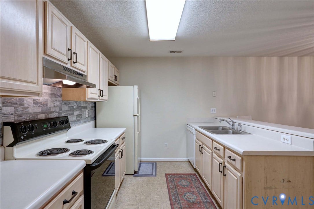 1202 Westgate Circle, Williamsburg, VA 23185 1202 Westgate Circle, Williamsburg, VA 23185