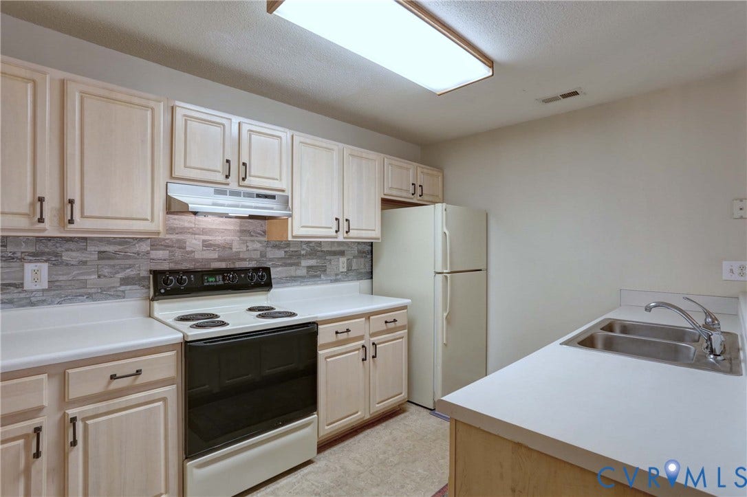 1202 Westgate Circle, Williamsburg, VA 23185 1202 Westgate Circle, Williamsburg, VA 23185