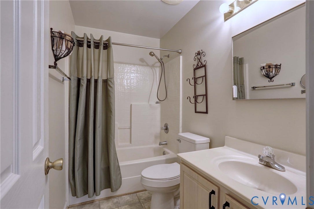 1202 Westgate Circle, Williamsburg, VA 23185 1202 Westgate Circle, Williamsburg, VA 23185
