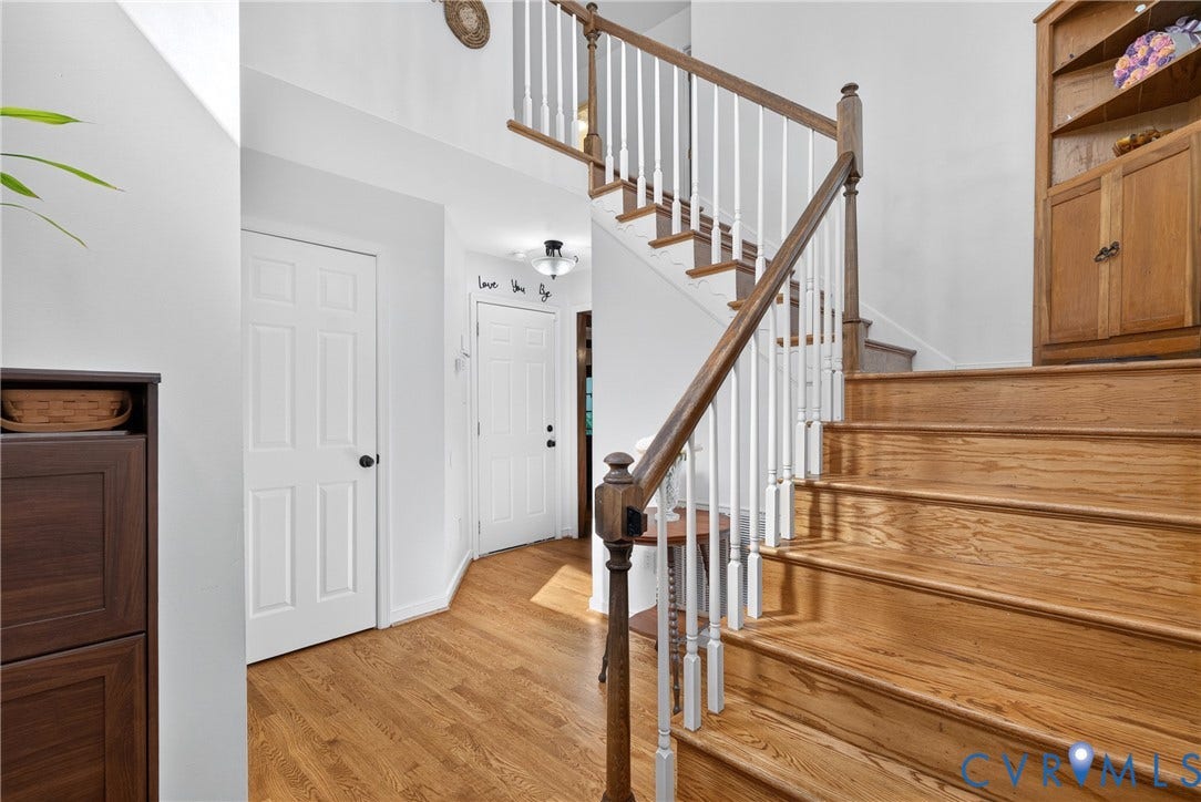 2-Story Foyer - View 2