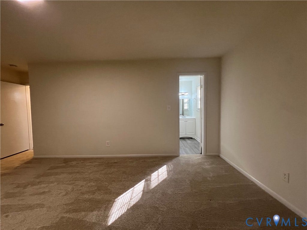 2112 Paramont Avenue, Collegue Park, Chesapeake, VA 23320 Neutral-toned carpeting throughout